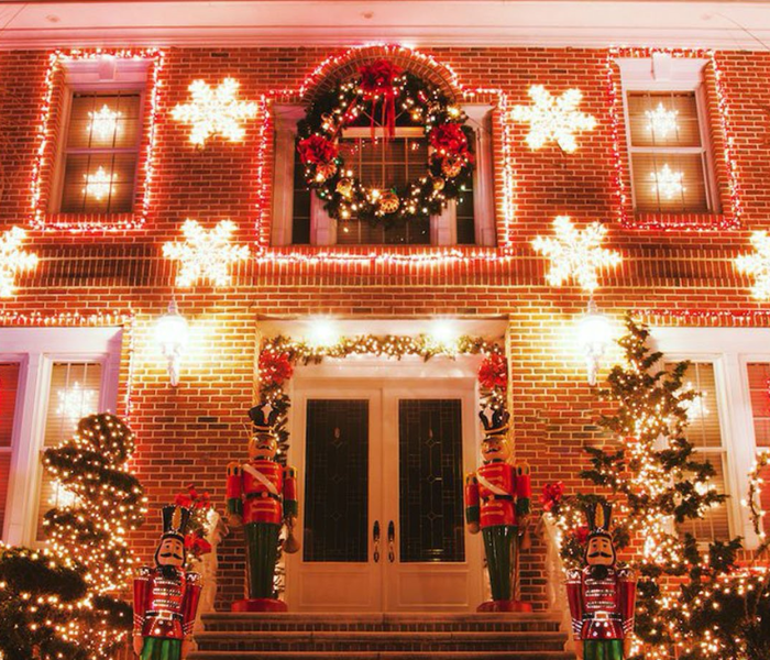 Christmas Lights Tour in New York City: See the Magic from a Sprinter Van